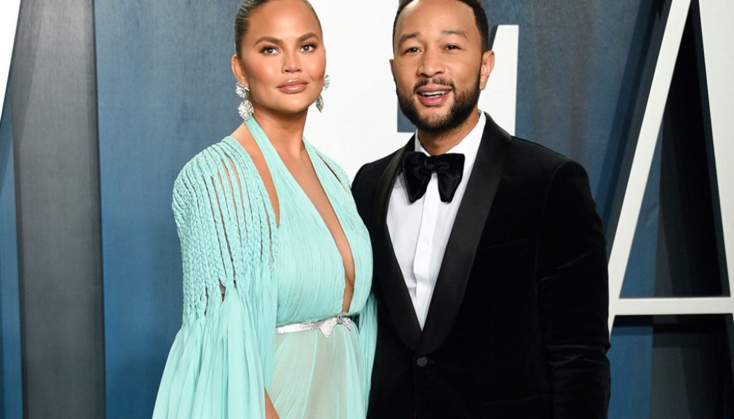 Chrissy Teigen Suffers Miscarriage After Recent Hospitalization