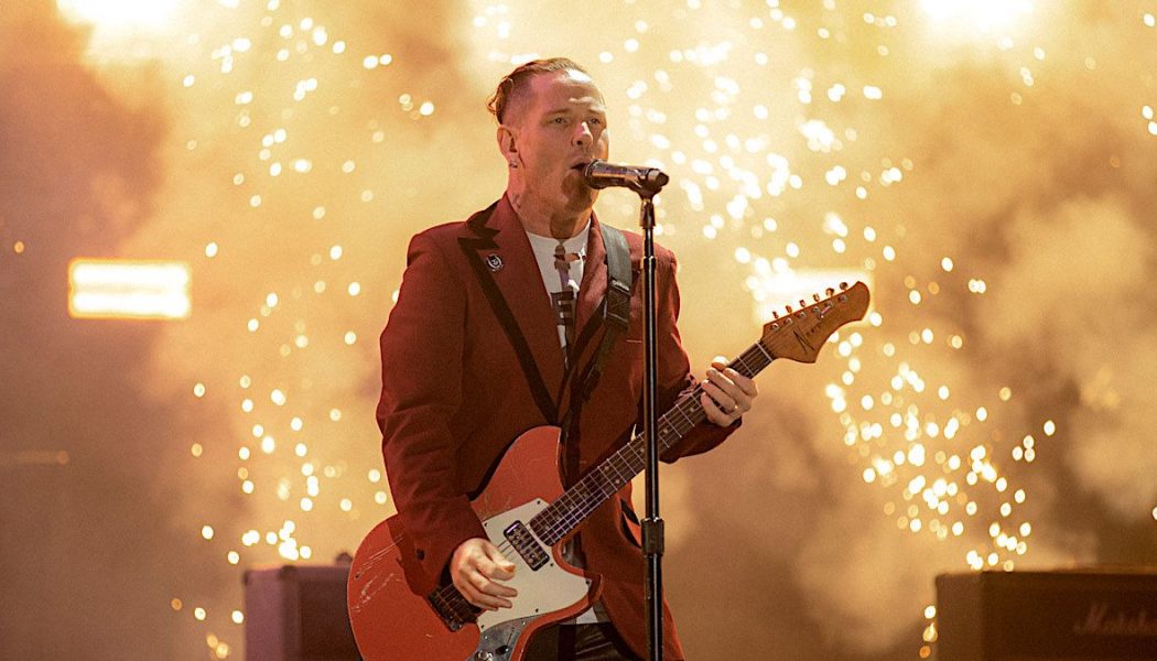 Concert Review: Corey Taylor’s Streaming Show Gives Fans a Much-Needed Jolt of Rock ‘n’ Roll