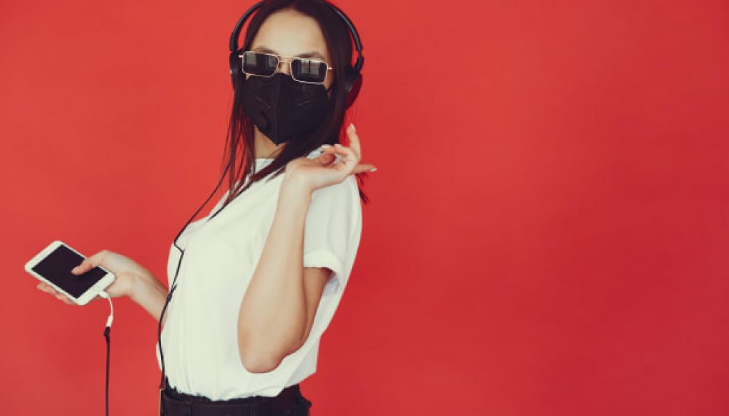 EDM.com Presents Synth Sisters, Vol. 4