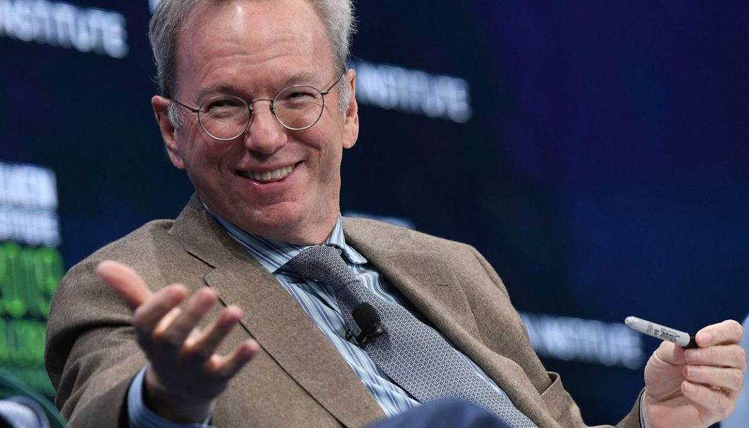 Eric Schmidt, who bought YouTube for a premium, thinks social networks are ‘amplifiers for idiots’