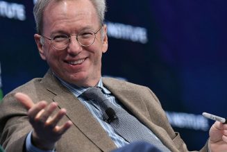 Eric Schmidt, who bought YouTube for a premium, thinks social networks are ‘amplifiers for idiots’