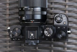 Fujifilm jumps into the vlogger camera game with the X-S10