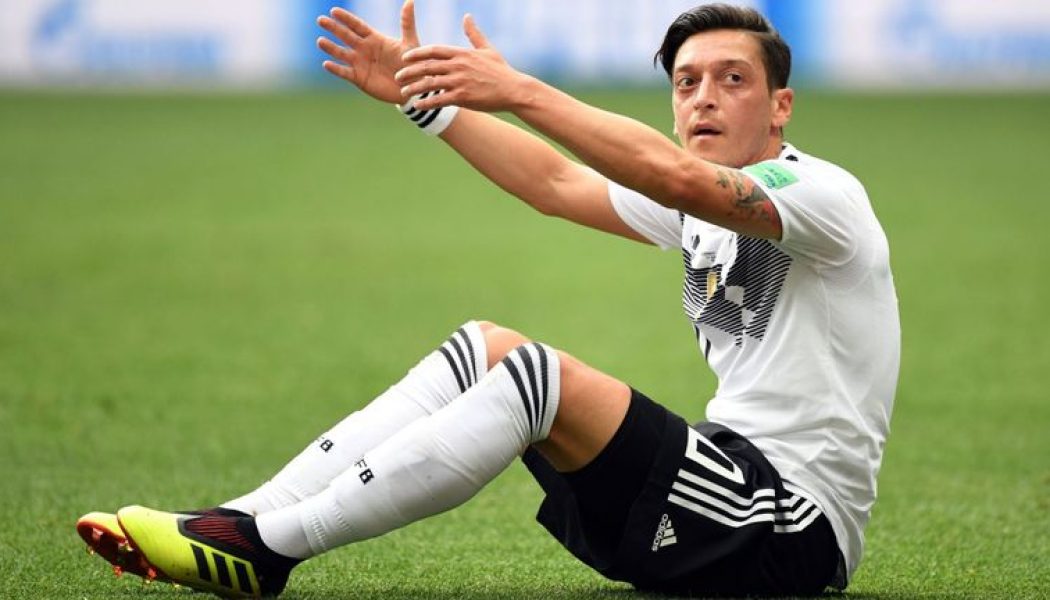 Ian Wright gives verdict on Mesut Ozil situation at Arsenal