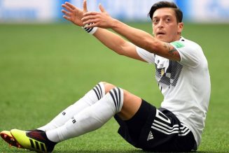 Ian Wright gives verdict on Mesut Ozil situation at Arsenal