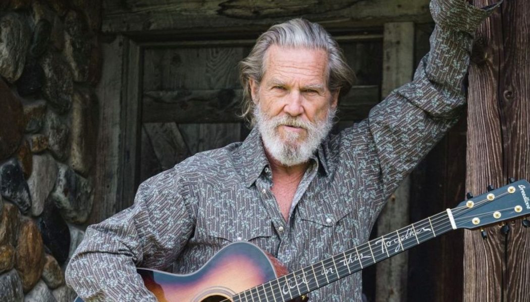 Jeff Bridges on How His New Line of Eco-Friendly Guitars Abide by the Environment