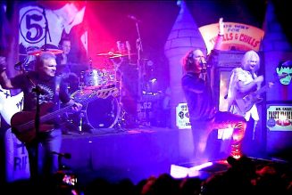 John 5 Honors Eddie Van Halen with Unearthed “You Really Got Me” Cover Featuring Corey Taylor and Michael Anthony: Watch