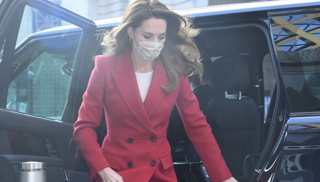 Kate Middleton’s New Coat Shows That Colour Isn’t Just For Summer