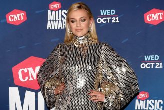 Kelsea Ballerini Asks Haters to ‘Politely Shut Up’ After CMT Music Awards Performance With Halsey