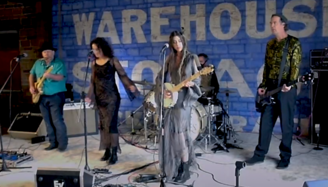 Krist Novoselic’s Giants in the Trees Perform ‘Sasquatch’ to Promote The Dark Divide Film