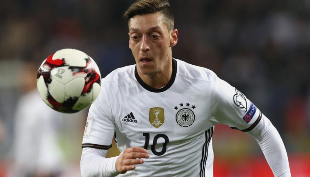 Mesut Ozil makes a promise to Arsenal fans, but is it all over for him?