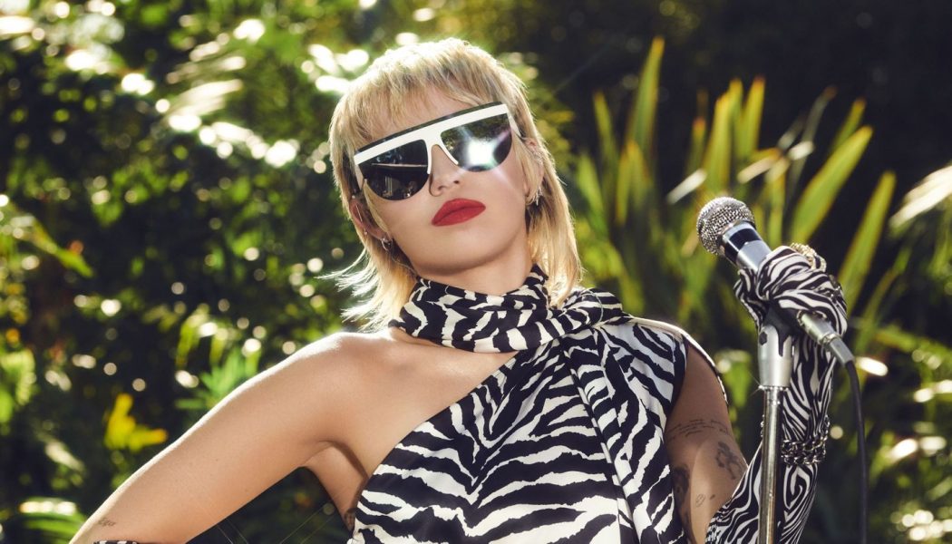 Miley Cyrus Is Bringing A Stripped-Down Unplugged Set To Her Backyard