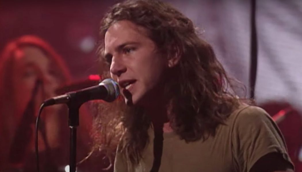 Pearl Jam Release Full MTV Unplugged Performance on YouTube: Watch