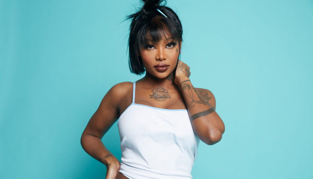 Summer Walker Reflects on the Making of ‘Over It’ 1 Year Later, With Unreleased Studio Sessions: Exclusive