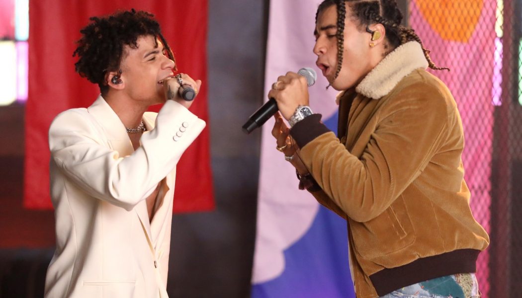 24kGoldn & Iann Dior Are in a Colorful ‘Mood’ for Their 2020 MTV EMAs Performance