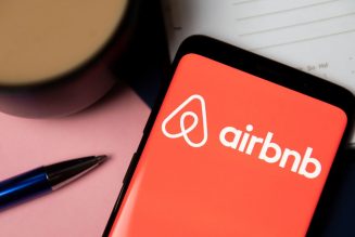 Airbnb’s Chinese data policies reportedly cost it an executive