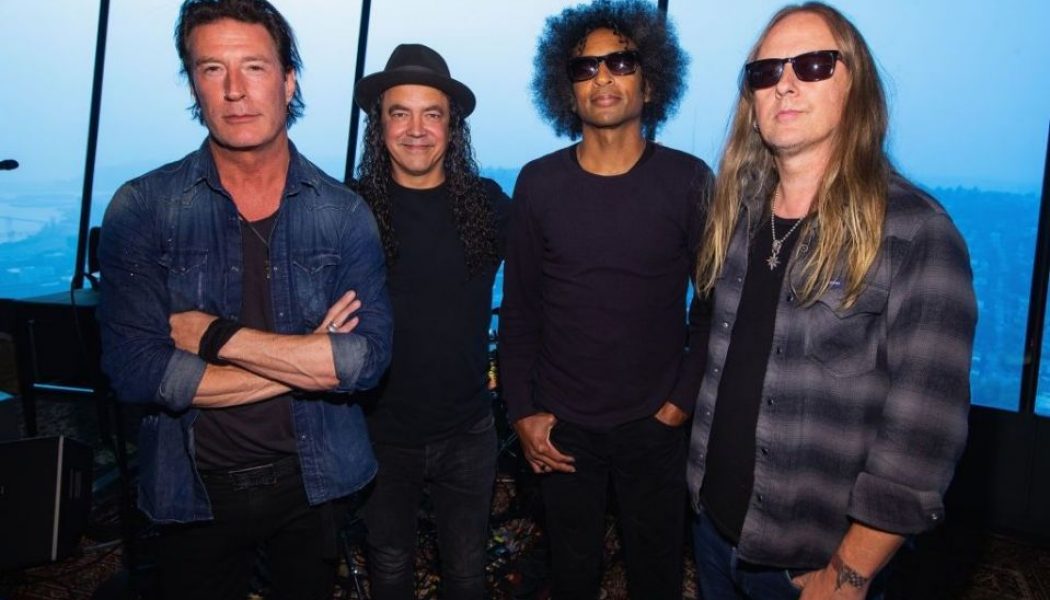 ALICE IN CHAINS To Be Honored by METALLICA, KORN And More At Museum Of Pop Culture Ceremony