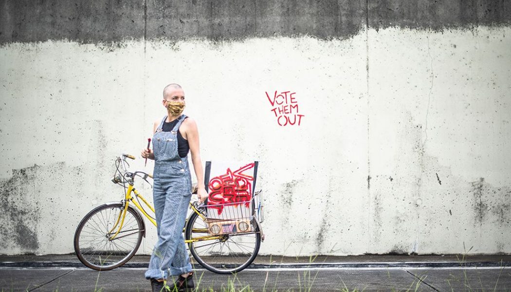 Ani DiFranco Shares ‘Revolutionary Love,’ Title Track To Her Upcoming 2021 LP