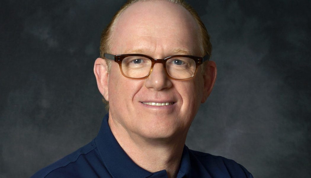 Capitol Music Group Chairman/CEO Steve Barnett Announces Retirement, Taps New Leadership Team