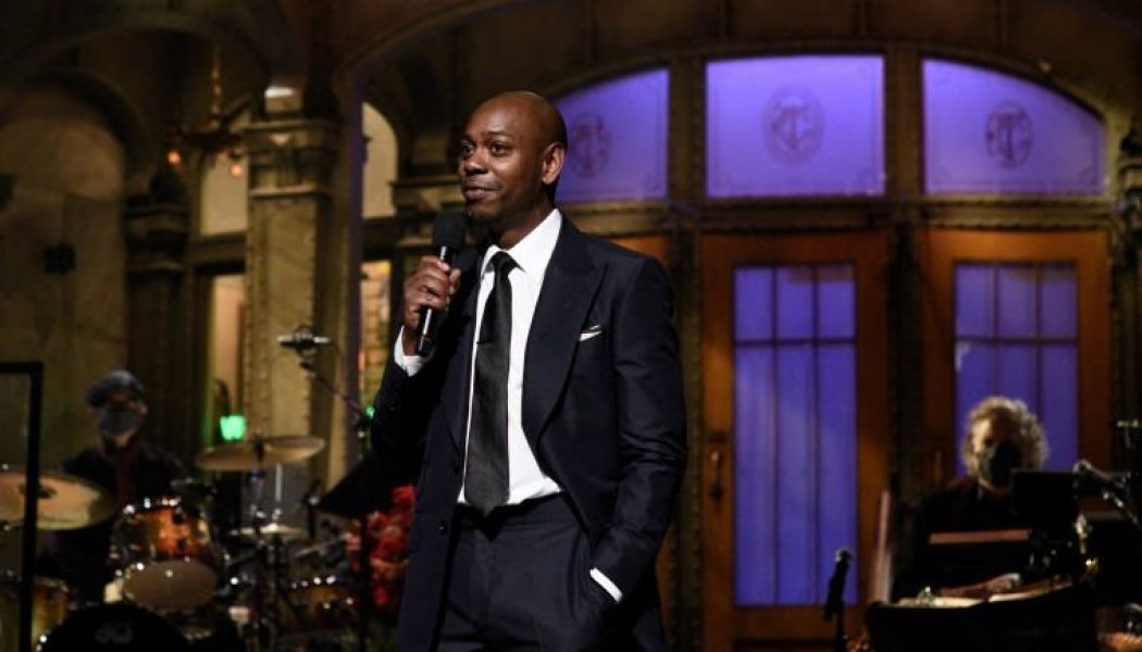 Dave Chappelle Drops Fiery Monologue on ‘SNL’, “Come Get Your N*gga Lessons”