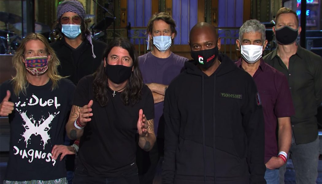 Foo Fighters’ Dave Grohl Makes a 2020 Prediction in New ‘Saturday Night Live’ Promo