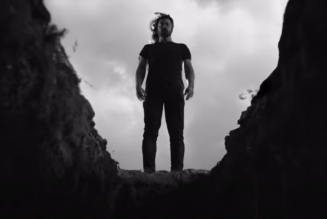 Foo Fighters Unveil Video for “Shame Shame”, Announce Live Concert at the Roxy: Watch