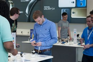 Know the holiday shipping and return policies for Apple, Google, Microsoft, and others