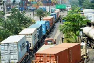 Nigerian government orders parked trucks, trailers on Lagos-Ibadan Expressway to vacate