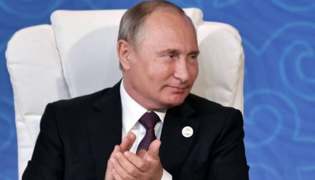 Official: Vladimir Putin not resigning
