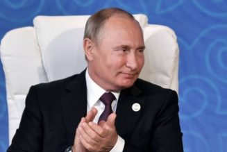 Official: Vladimir Putin not resigning