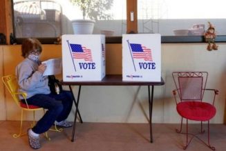 Polls start to close in tense US presidential election