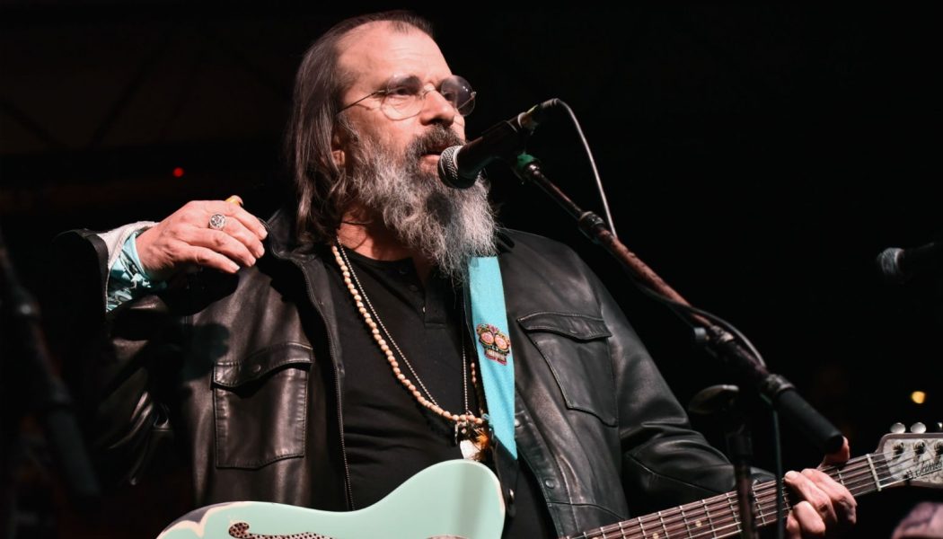 Steve Earle, Bobbie Gentry, Kent Blazy to Be Inducted Into Nashville Songwriters Hall of Fame