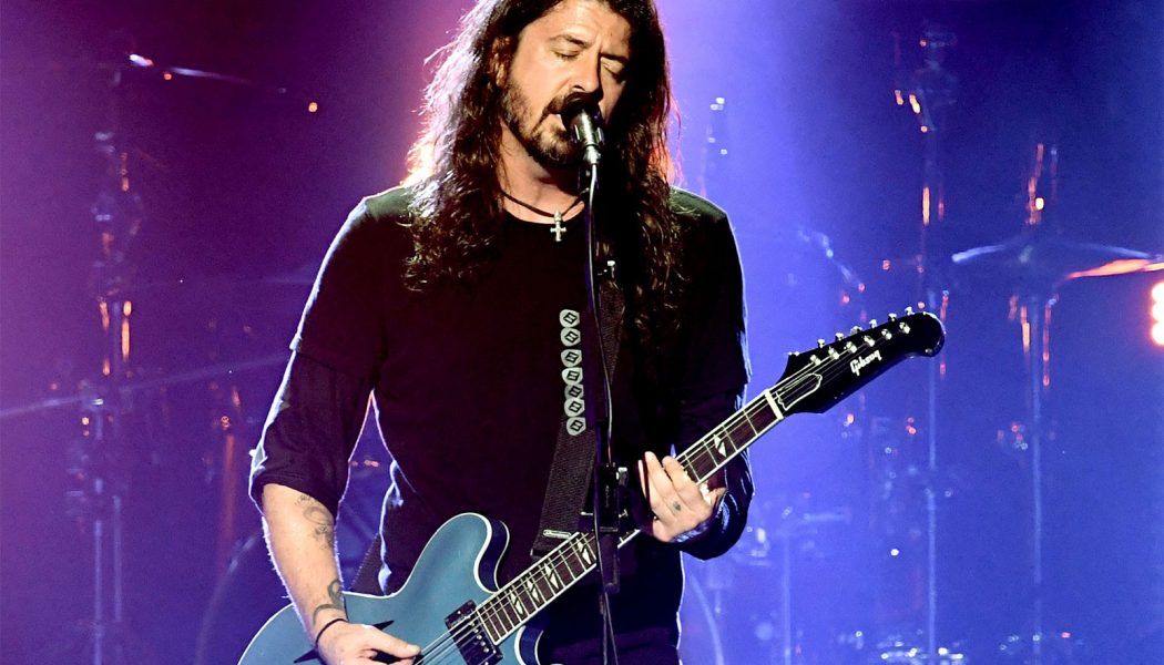 Dave Grohl and Greg Kurstin Cover Drake’s ‘Hotline Bling’ for ‘Hanukkah Sessions’: Watch