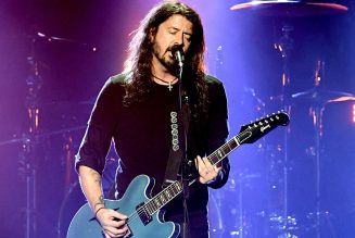 Dave Grohl and Greg Kurstin Cover Drake’s ‘Hotline Bling’ for ‘Hanukkah Sessions’: Watch