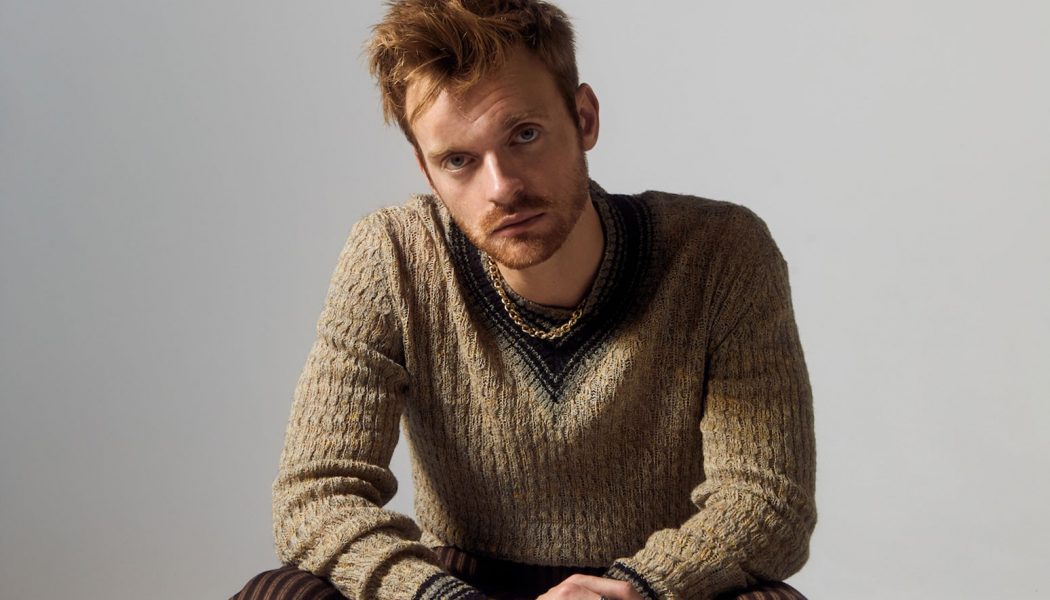 Finneas Performs Festive Song ‘Another Year’ on ‘Tonight Show’: Watch