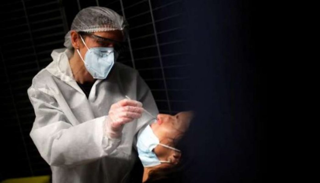 France reports sharp decrease in new daily coronavirus cases before vaccine roll out