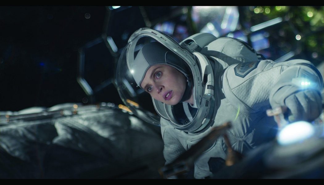George Clooney’s The Midnight Sky Blandly Goes Where Plenty of Sci-Fi Has Gone Before: Review
