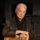 JIMMY PAGE Has Been Playing Guitar Every Day While In Lockdown