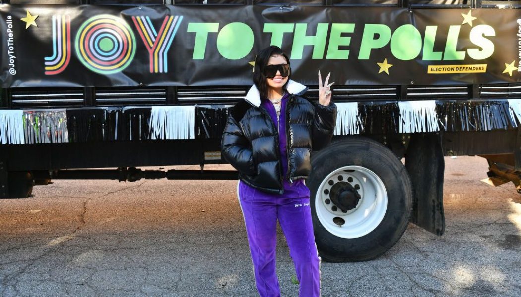 New Bae Alert?: Mulatto & 21 Savage Rumored To Be Booed Up