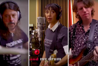 The Bird and the Bee Cover “Little Drummer Boy” with Medium Drummer Man Dave Grohl: Stream