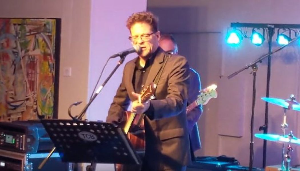 Watch Ex-METALLICA Bassist JASON NEWSTED Perform Cover Of JOHNNY CASH’s ‘Big River’