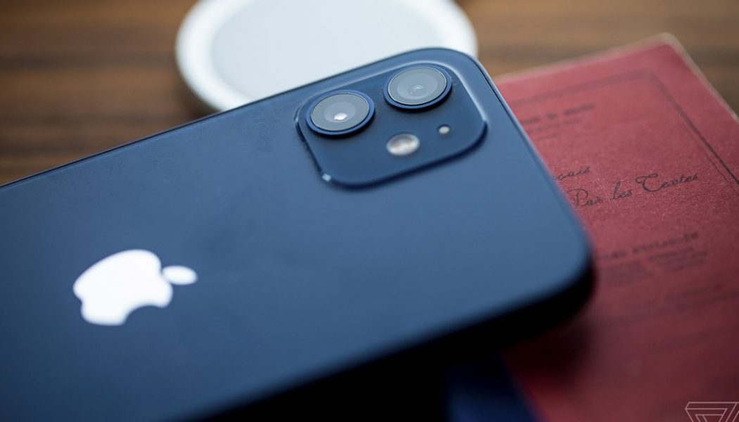 Apple is reportedly prototyping foldable iPhone screens