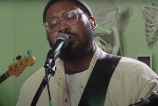 Bartees Strange Makes TV Debut Performing “Boomer” on Seth Meyers: Watch