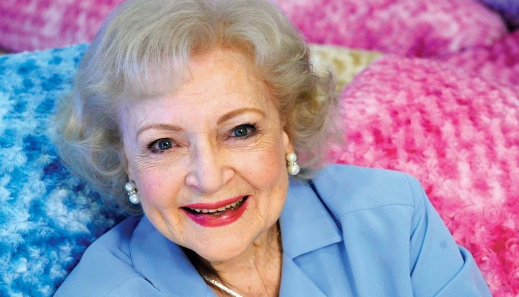 Betty White Will Celebrate Her 99th Birthday By Feeding Two Ducks