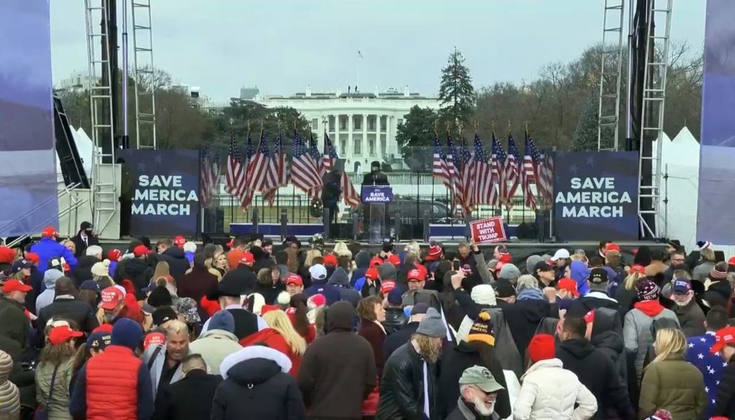 DJ at Trump’s MAGA Rally Trolls Crowd With “My Heart Will Go On” From Titanic