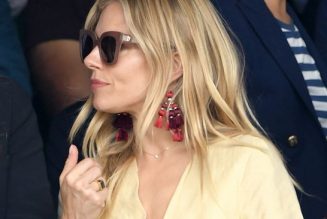 If You Look Closely You’ll Spot This One Accessory In So Many Iconic Pictures