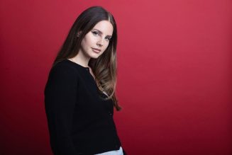 Lana Del Rey Unveils ‘Chemtrails Over the Country Club’ Track List & Cover Art