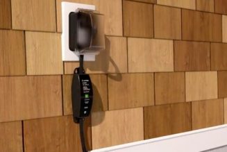 Lutron’s outdoor smart plug can control your lights through any season