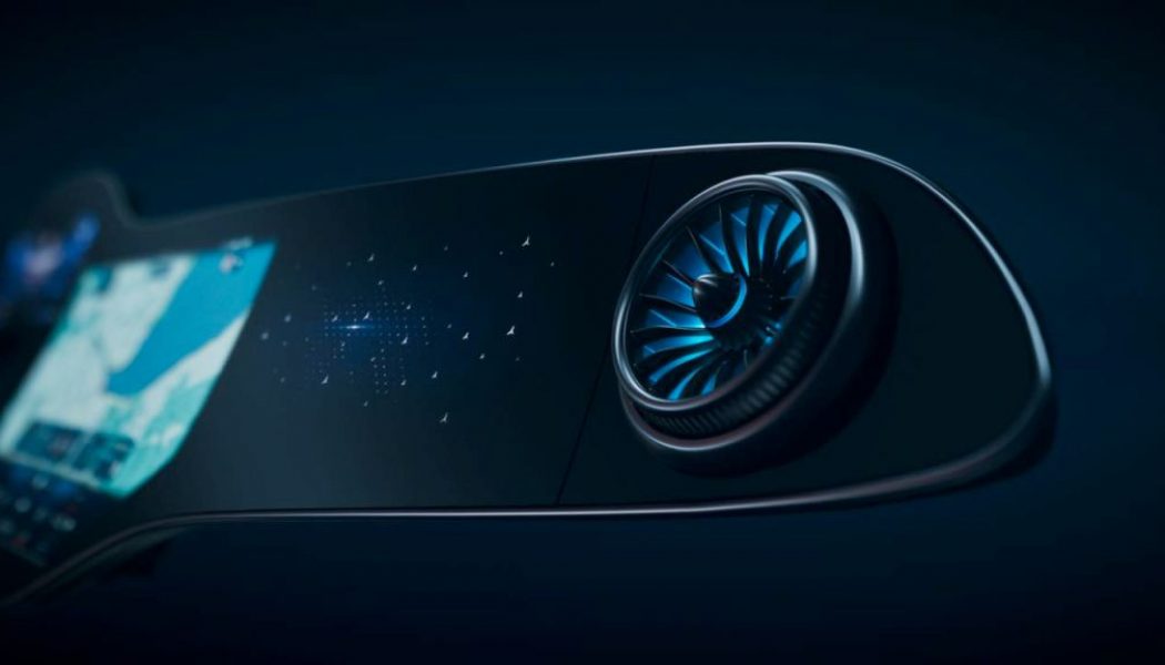 Mercedes-Benz Unveils 56-Inch Hyperscreen Display For EQS Electric Car [Video]