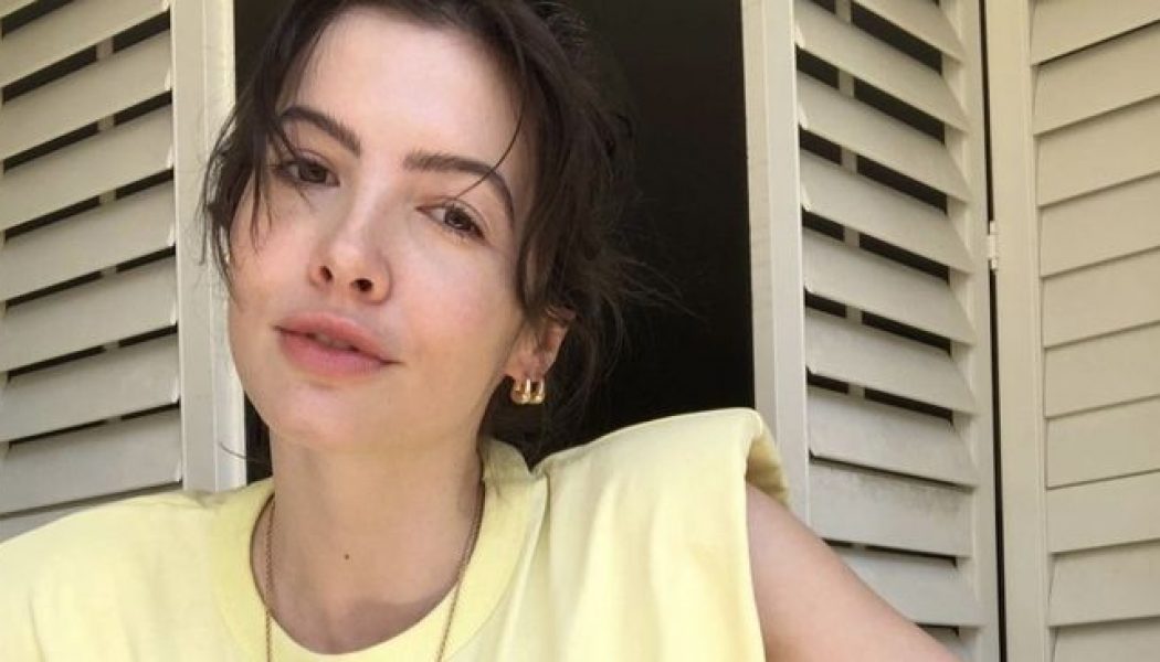 My Friend Looks 10 Years Younger Than She Is, so I Did Her Skincare for 5 Months