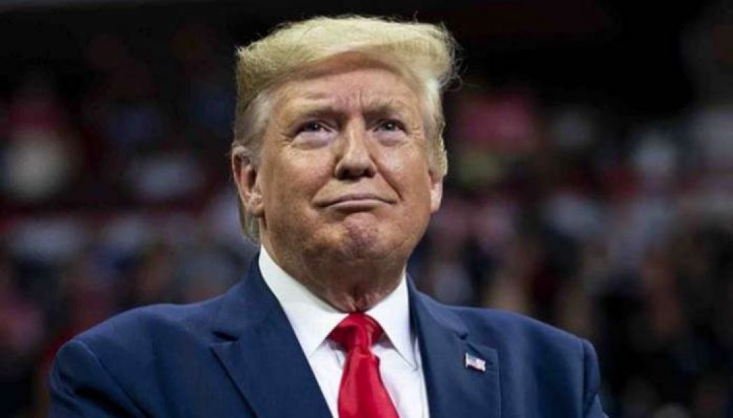 Reddit bans Donald Trump forum for inciting violence